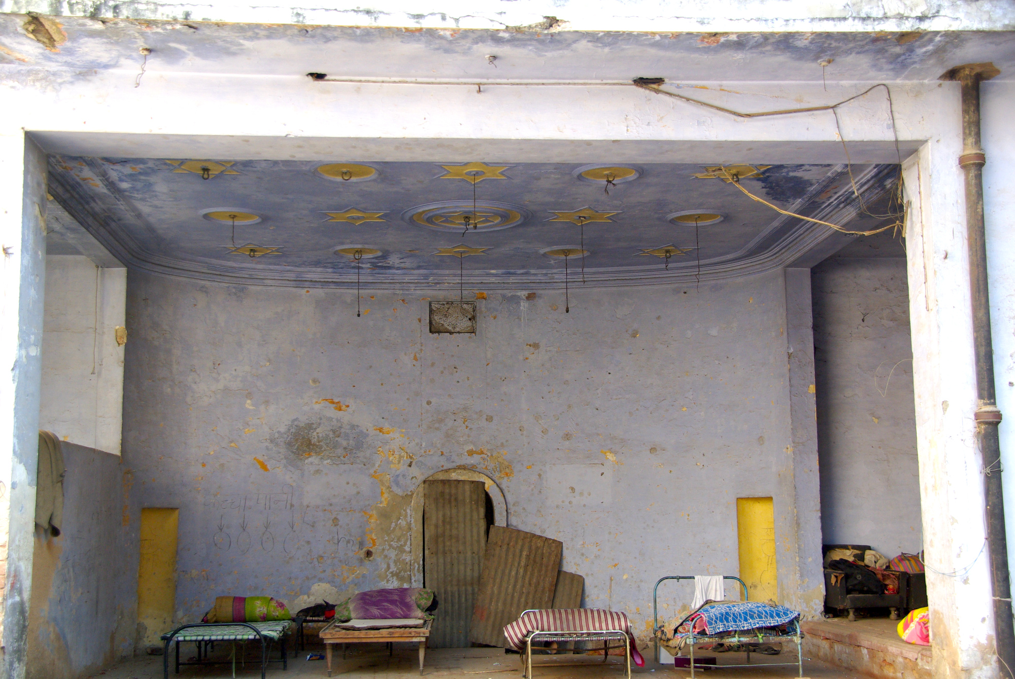 House Interior open to the street, India